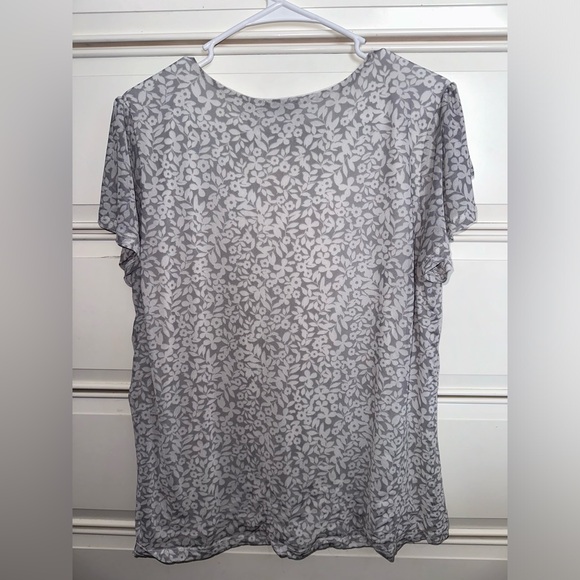 Womens floral blouse - Picture 3 of 4